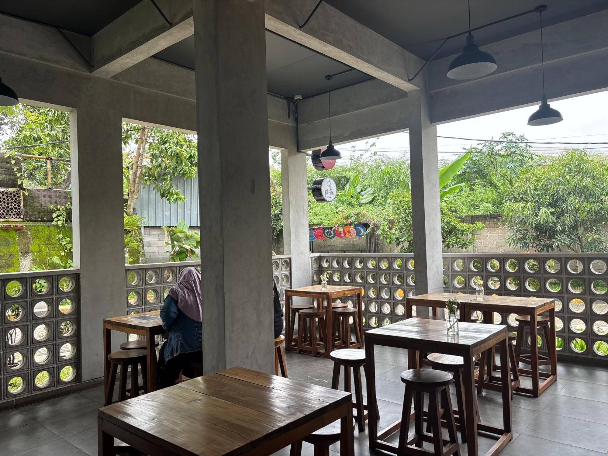 The Cluster Harris Bed and Breakfast Cimahi Buitenkant foto