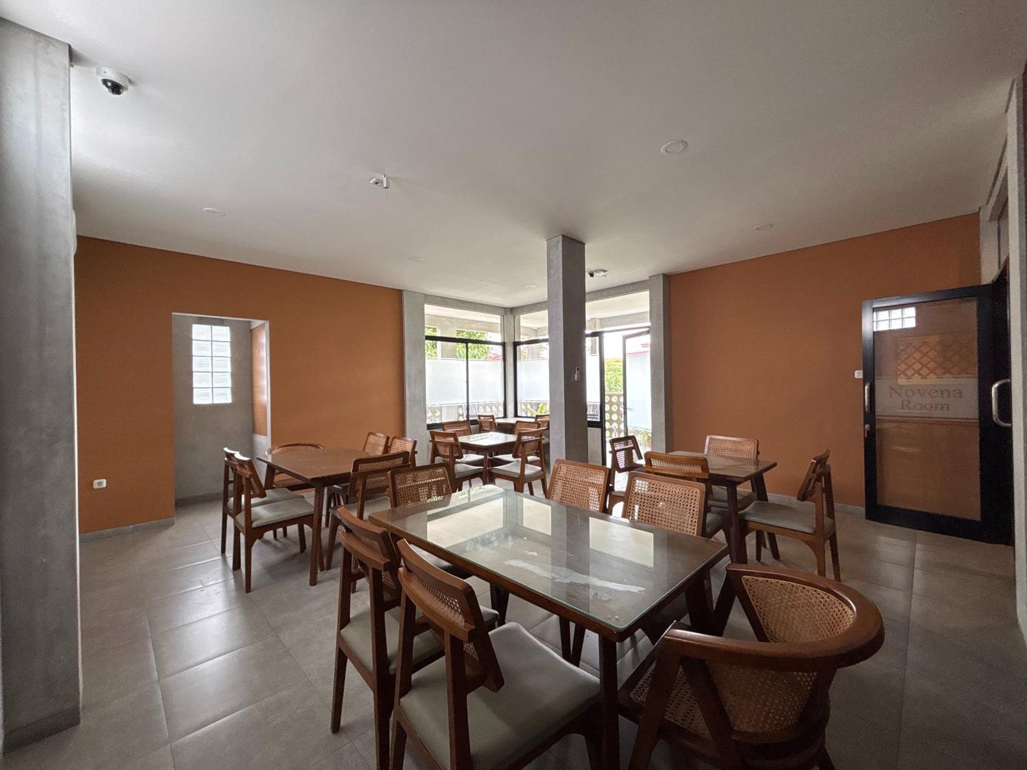 The Cluster Harris Bed and Breakfast Cimahi Buitenkant foto